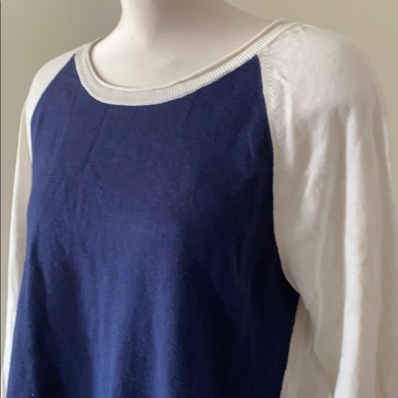 NEW Gap navy sweatshirt - Picture 2 of 3